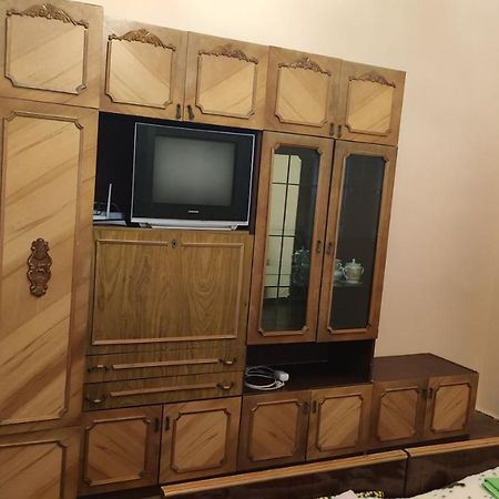 Apartment On Sheptytskyh 27 Λβιβ Εξωτερικό φωτογραφία